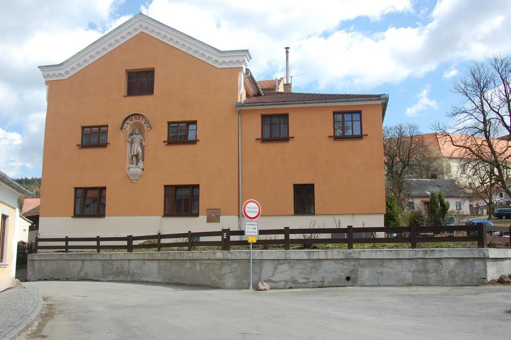 Apartma V Pivovaru Genius Noci Lomnice  Экстерьер фото